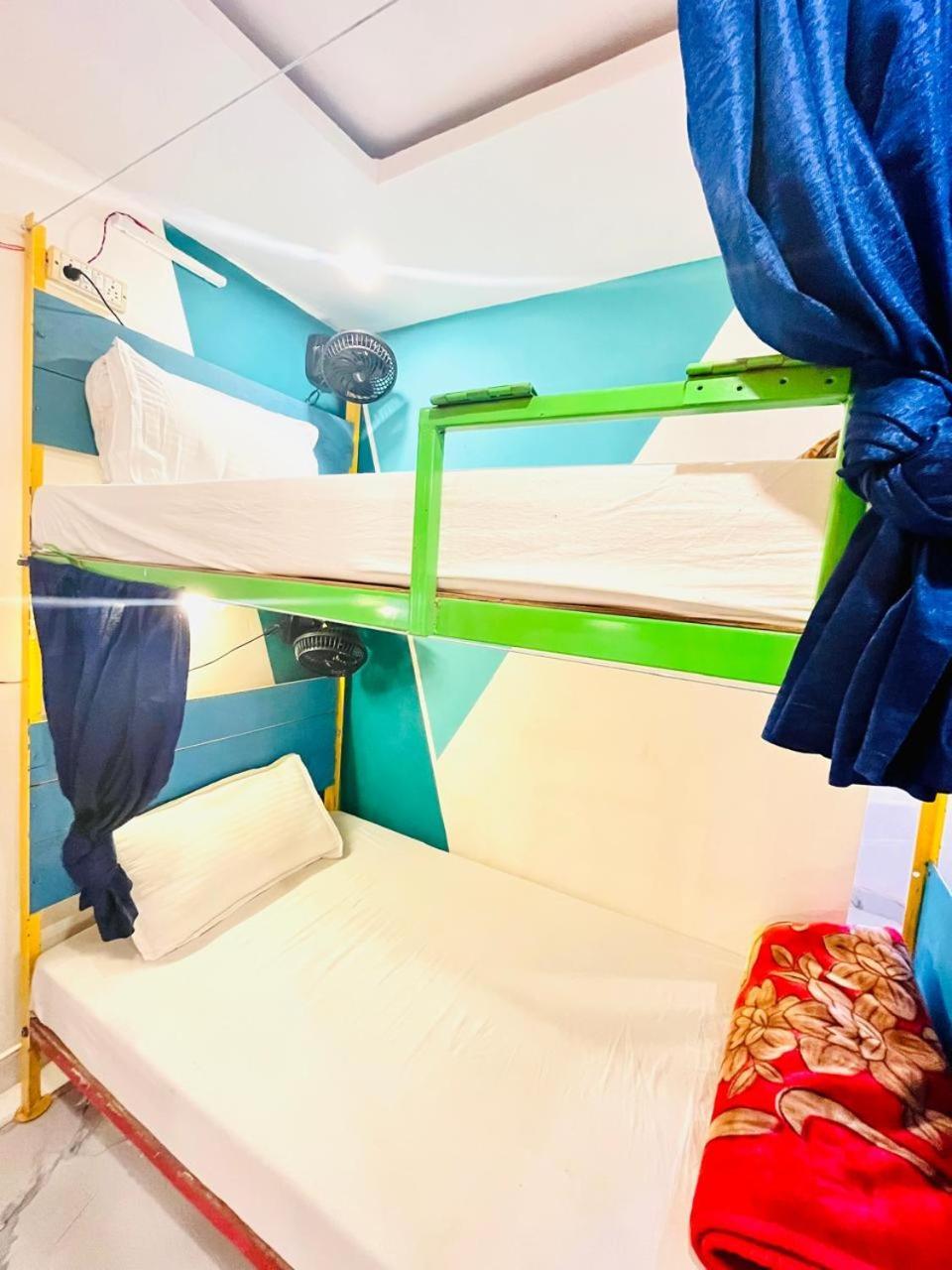 Bonfire Hostels リシケーシュ エクステリア 写真
